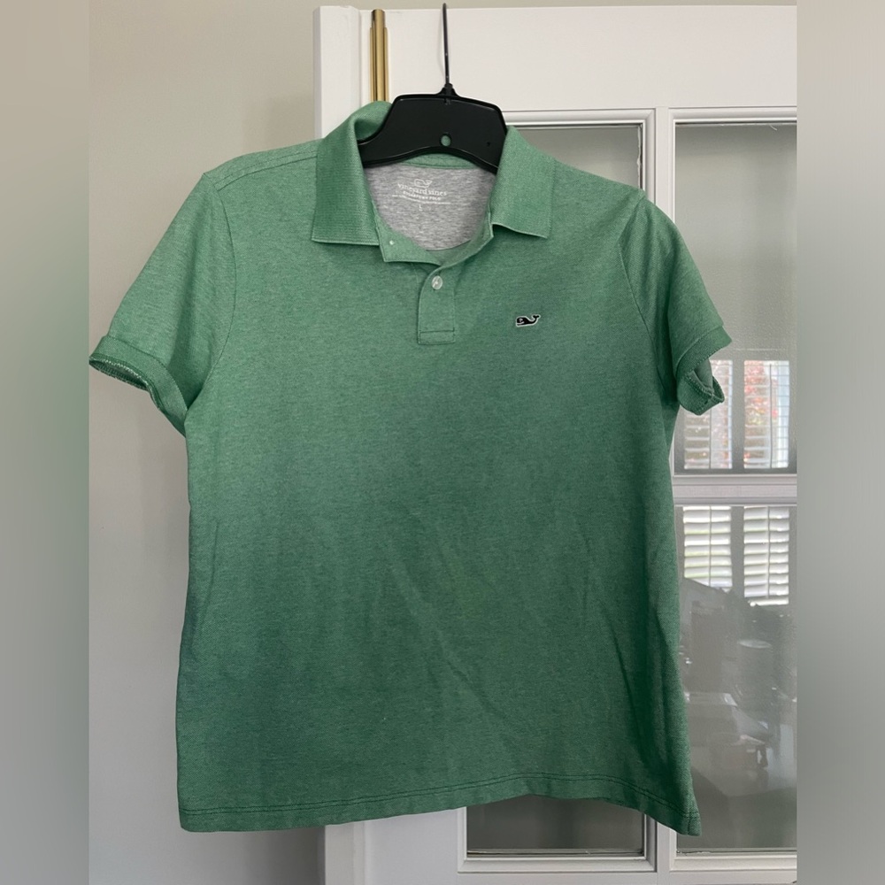 Light green vineyard vines polo.  Sz L